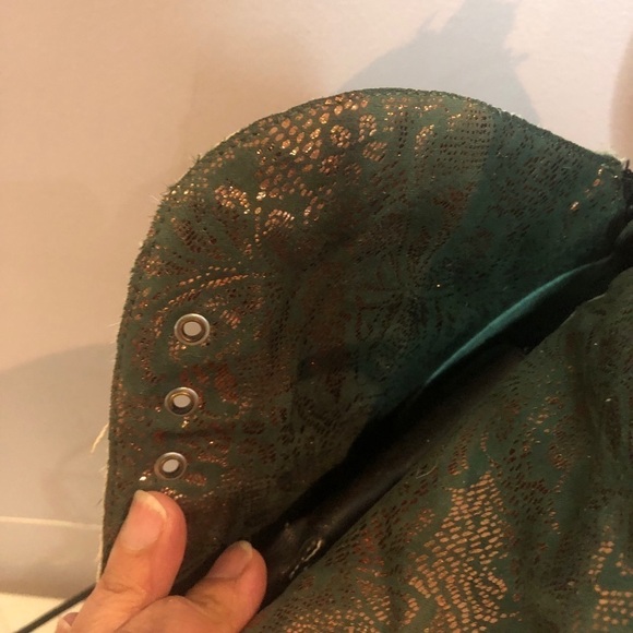 Poetic license boots size 39.5 leather with pony hair in a animal print. - Picture 3 of 7